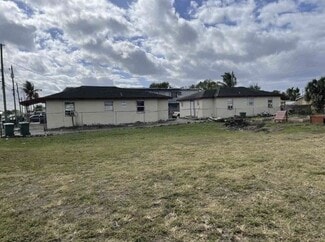 Plus de détails pour 106 SW 10th Ave, South Bay, FL - Logement à vendre