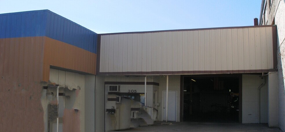 3 in 1 Commercial Development portefeuille de 2 biens à vendre sur LoopNet.fr - Photo principale – Image 3 sur 4