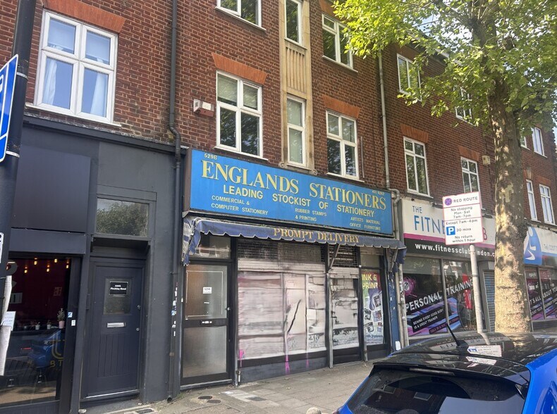 529-529B Finchley Rd, Londres à vendre - Photo de l’immeuble – Image 2 sur 9