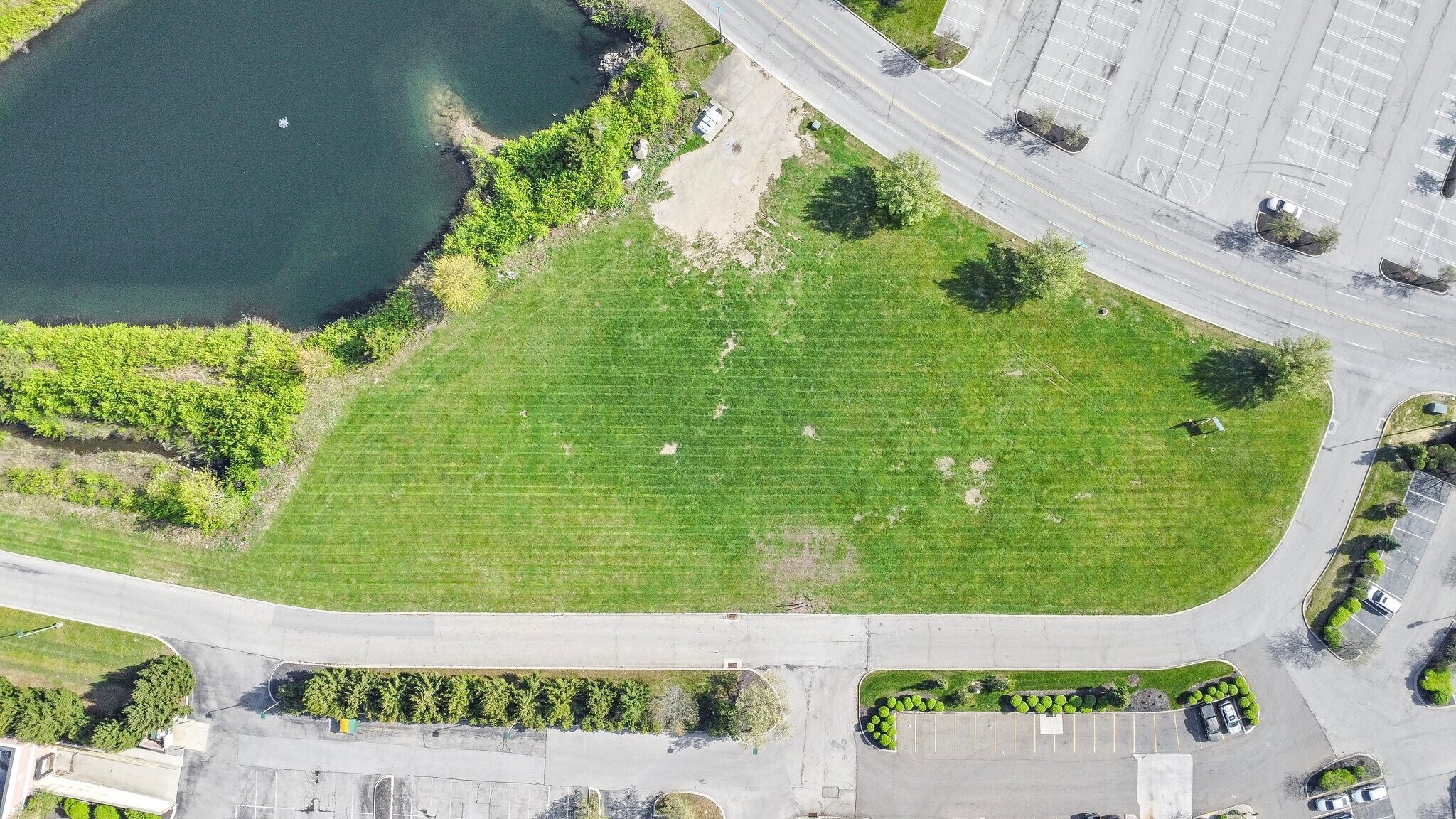 1292 Polaris Pky, Columbus, OH à vendre Photo principale– Image 1 sur 23