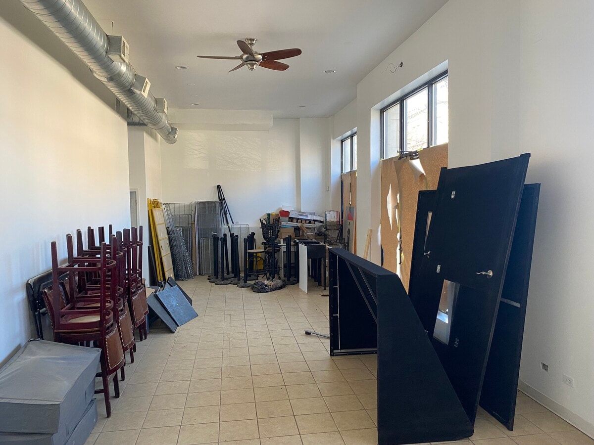1701 W Belmont Ave, Chicago, IL 60657 - Lot 3152 -  - Photo intérieure - Image 1 of 1