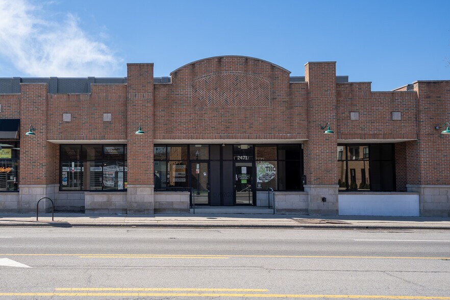 2465-2477 N High St, Columbus, OH à louer - Photo de l’immeuble – Image 3 sur 9