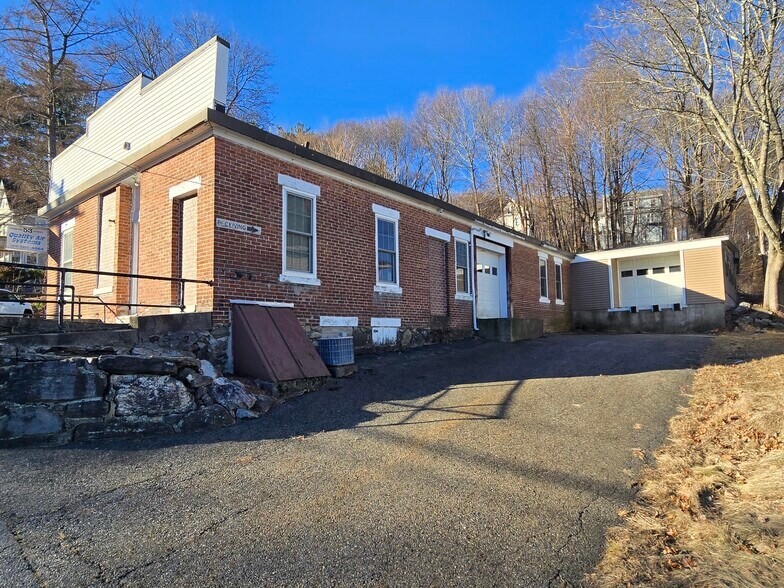 53 Houghton St, Hudson, MA à vendre - Photo de l’immeuble – Image 3 sur 11