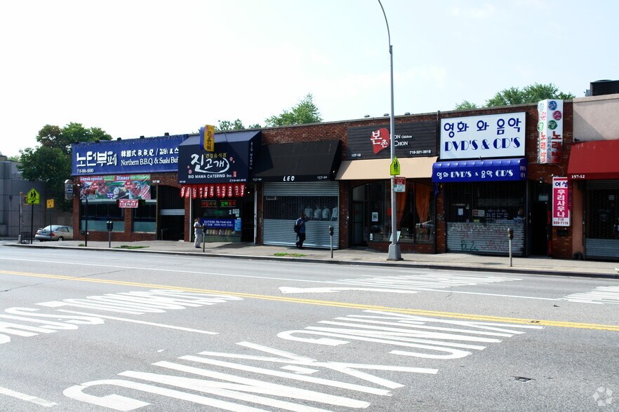 15716-15726 Northern Blvd, Flushing, NY à louer - Photo de l’immeuble – Image 2 sur 3
