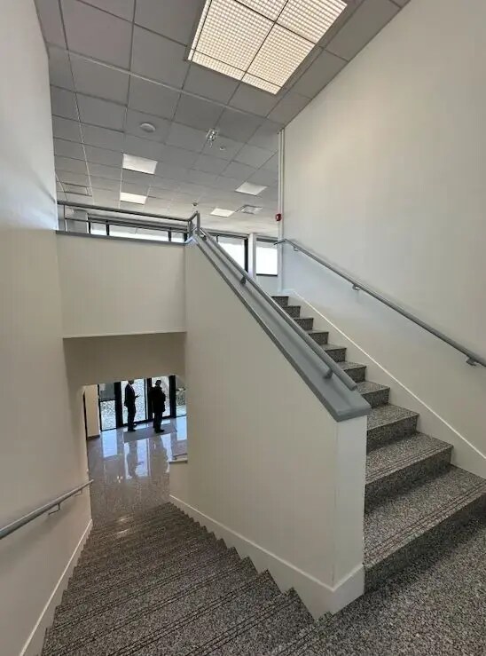 Plus de détails pour Local d'activités à louer