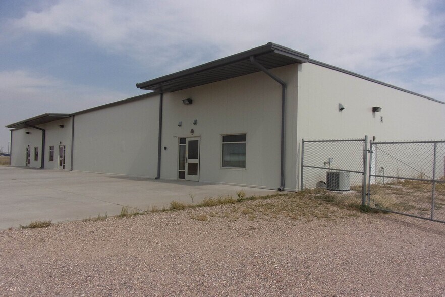 6645 Swan Ct, Cheyenne, WY à louer - Photo de l’immeuble – Image 2 sur 8