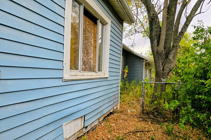 914 Porter St, Taylor, TX à vendre - Photo de l’immeuble – Image 2 sur 11