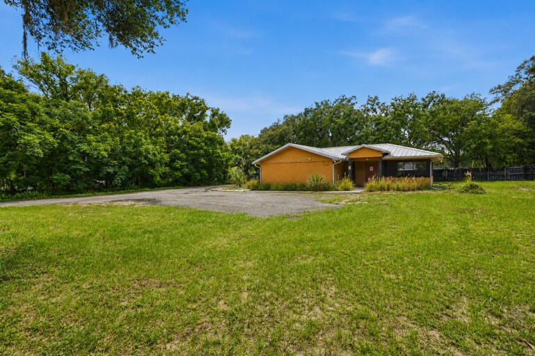 2250 N Volusia Ave, Orange City, FL à vendre - Photo de l’immeuble – Image 1 sur 32