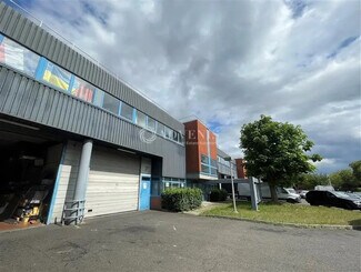 Plus de détails pour Local d'activités à louer