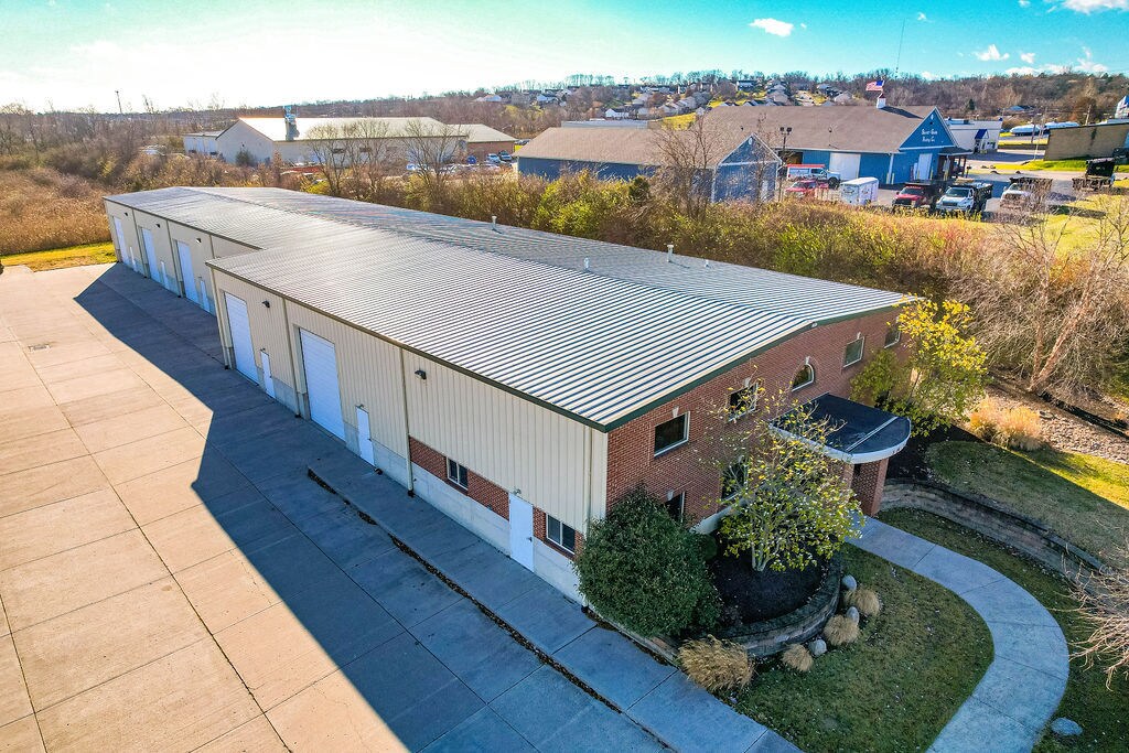 3095 Homeward Way, Fairfield, OH à louer Photo de l’immeuble– Image 1 sur 9