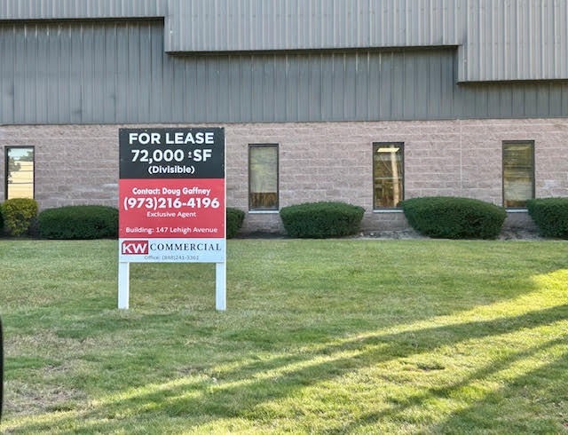 147 Lehigh Ave, Lakewood, NJ à vendre - Photo de l’immeuble – Image 3 sur 7