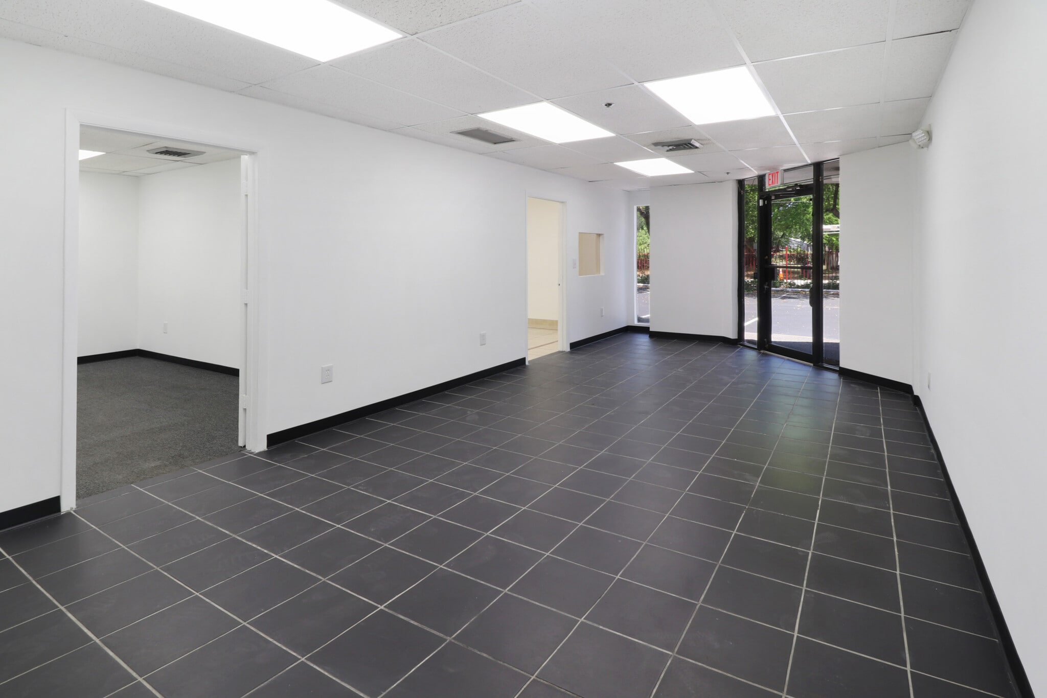 635-695 NW 4th Ave, Fort Lauderdale, FL à louer Photo de l’immeuble– Image 1 sur 11
