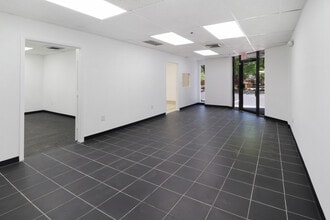 635-695 NW 4th Ave, Fort Lauderdale, FL à louer Photo de l’immeuble– Image 1 sur 11