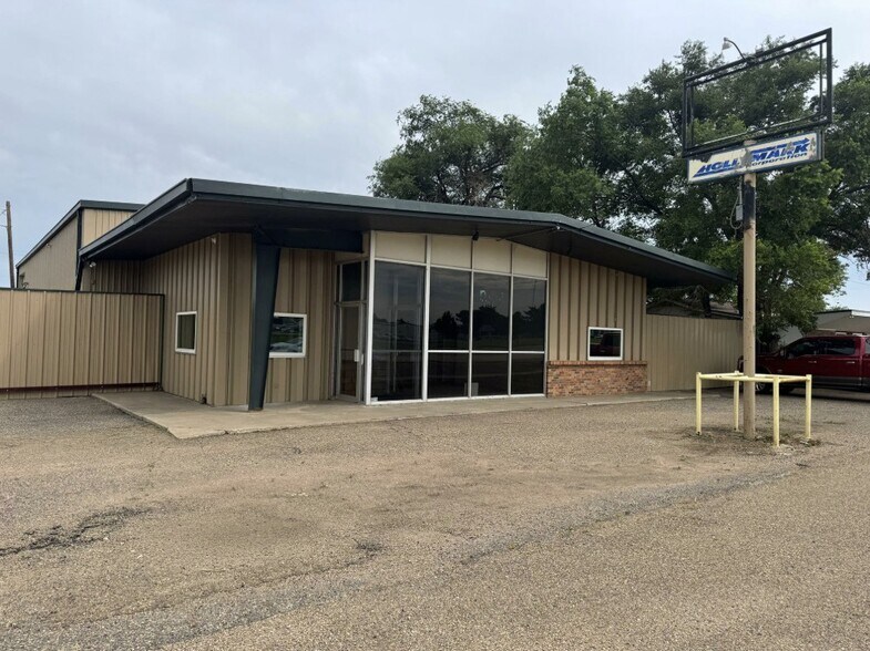 6035 Canyon Dr, Amarillo, TX à louer - Photo principale – Image 1 sur 9