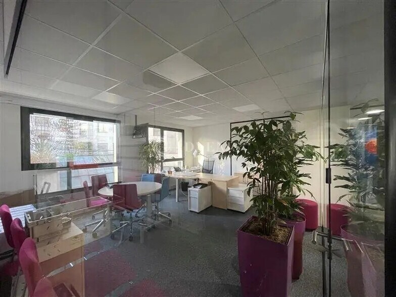 Bureau dans Levallois-Perret à louer - Photo de l’immeuble – Image 3 sur 6