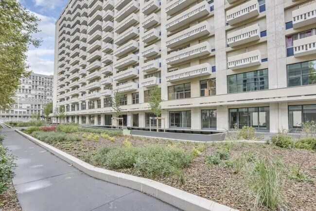 Plus de détails pour 10 Rue Des Cuirassiers, Lyon - Bureau à louer