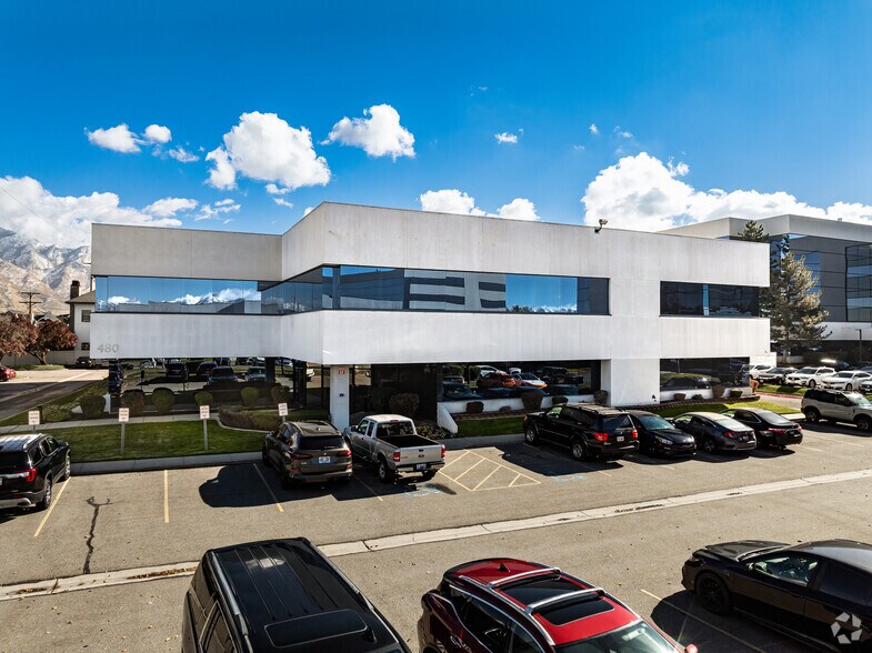 480 E Winchester St, Murray, UT à vendre - Photo principale – Image 1 sur 11