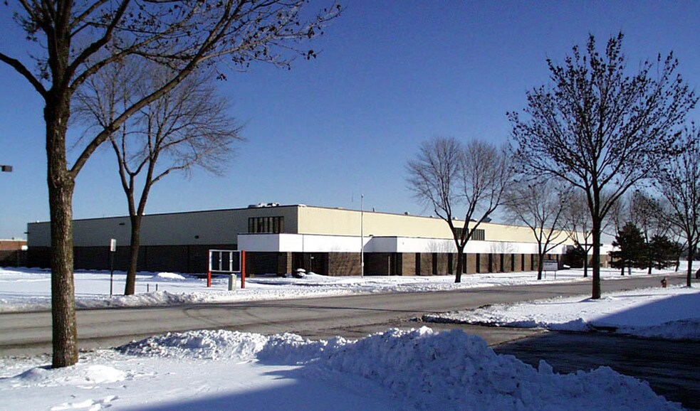 600 University Dr, Arlington Heights, IL à vendre - Autre – Image 2 sur 7