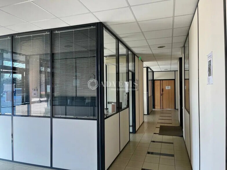 Local d’activités dans Sonzay à louer - Photo intérieure – Image 3 sur 9