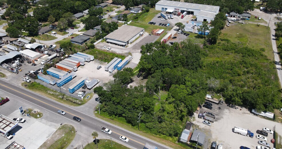 7000 E Broadway Ave, Tampa, FL à louer - Photo de l’immeuble – Image 1 sur 1