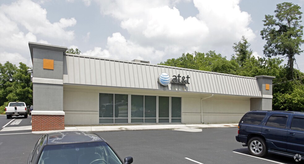 620 Parkway, Sevierville, TN à vendre - Photo de l’immeuble – Image 2 sur 2