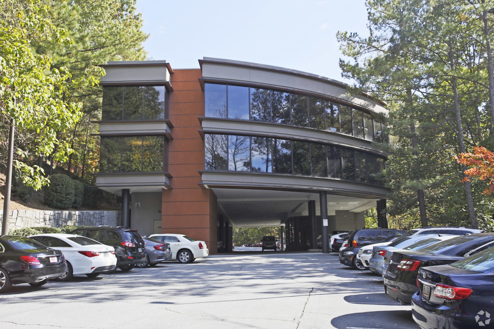 5755 Dupree Dr NW, Atlanta, GA à louer Photo de l’immeuble– Image 1 sur 6