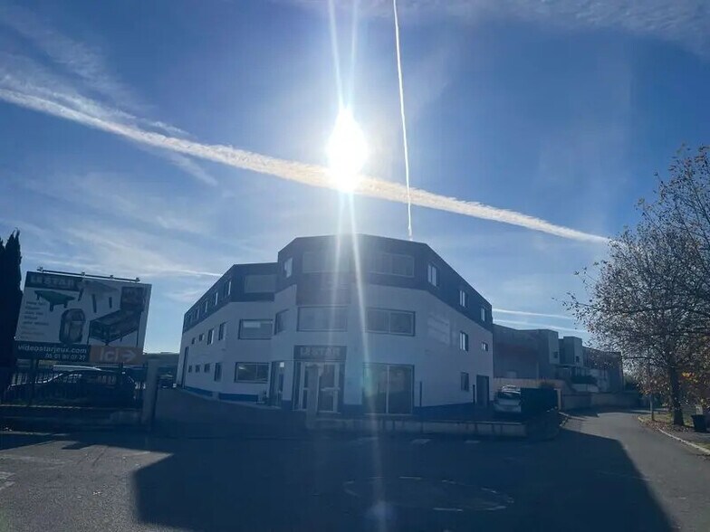 Bureau dans Cugnaux à louer - Photo de l’immeuble – Image 2 sur 10