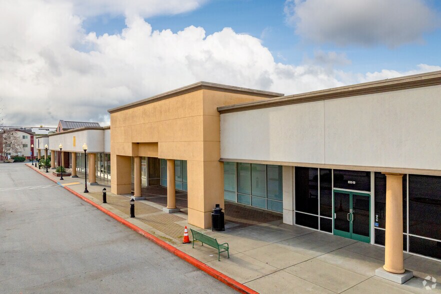 8555 San Ysidro Ave, Gilroy, CA à vendre - Photo de l’immeuble – Image 3 sur 16