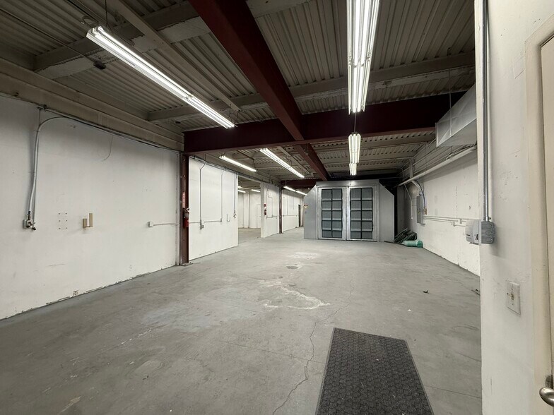 12100 W 52nd Ave, Wheat Ridge, CO à louer - Photo de l’immeuble – Image 3 sur 45