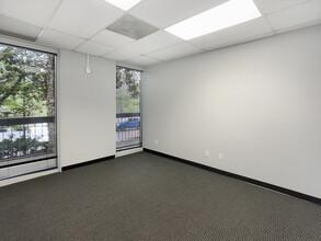 200 Cahaba Park Cir, Birmingham, AL à louer Photo intérieure– Image 2 sur 16