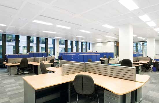 3 Minster Ct, Londres à louer - Photo intérieure – Image 2 sur 26