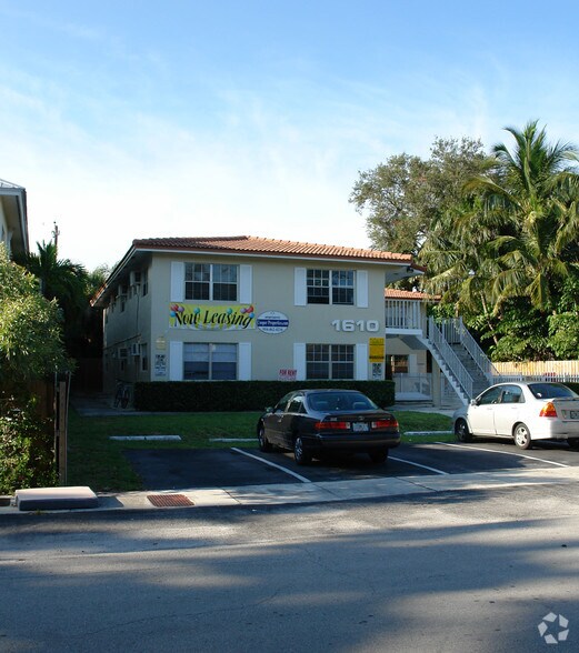 1610 NE 3rd Ct, Fort Lauderdale, FL à vendre - Photo de l’immeuble – Image 3 sur 4