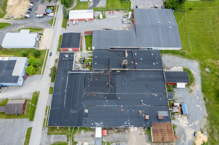 11 Gillis Ave, Ridgway, PA à louer - Photo de l’immeuble – Image 3 sur 4
