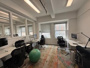1420 Walnut St, Philadelphia, PA à louer Photo de l’immeuble– Image 1 sur 5