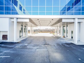 15315 66 Ave, Surrey, BC à louer Photo intérieure– Image 1 sur 6