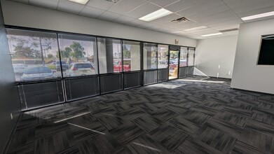 5024 S Ash Ave, Tempe, AZ à louer Photo intérieure– Image 2 sur 5
