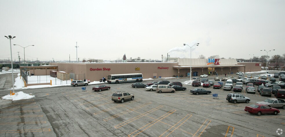 7050 S Pulaski Rd, Chicago, IL à vendre - Photo de l’immeuble – Image 2 sur 15