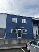 6770 McKinley St, Sebastopol, CA à louer Photo intérieure– Image 2 sur 14