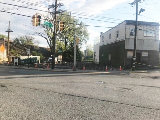 15-17 Henry St, Secaucus, NJ à vendre - Photo de l’immeuble – Image 2 sur 10