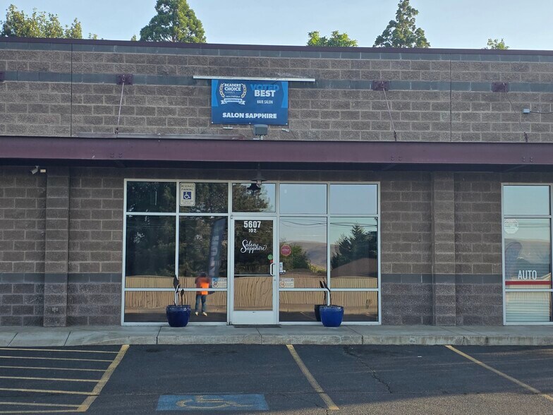 5607 Tieton Dr, Yakima, WA à louer - Photo de l’immeuble – Image 2 sur 6