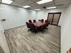 6825 Manhattan Blvd, Fort Worth, TX à louer Photo intérieure– Image 2 sur 6