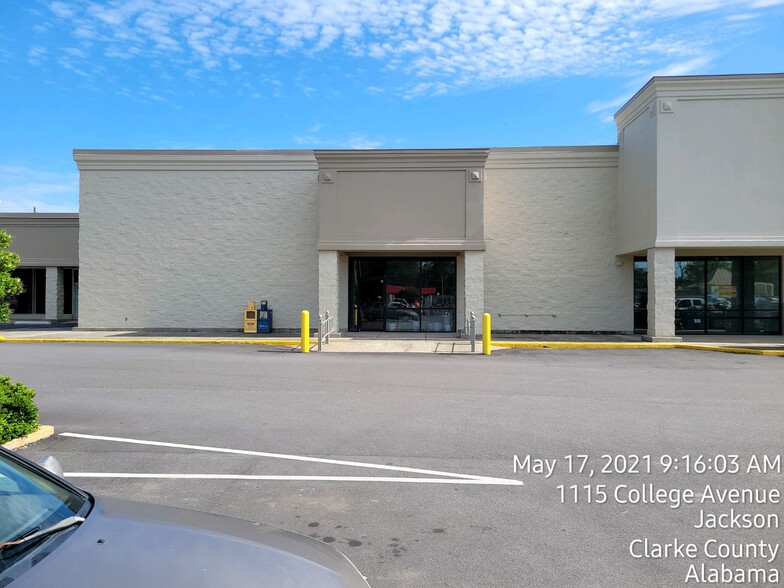 1011 College Ave, Jackson, AL à louer - Photo de l’immeuble – Image 3 sur 4