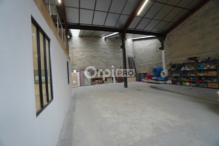 Local d'activités dans Chenôve à vendre - Photo intérieure – Image 2 sur 6