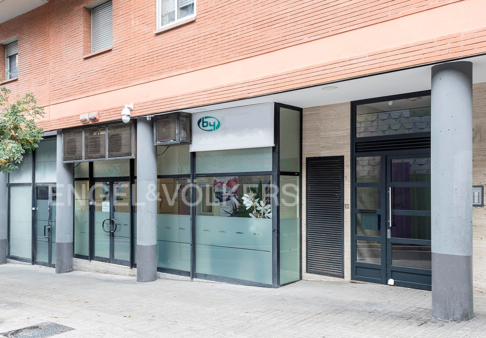 Immeuble residentiel dans Barcelone, Barcelona à vendre Photo de l’immeuble– Image 1 sur 5