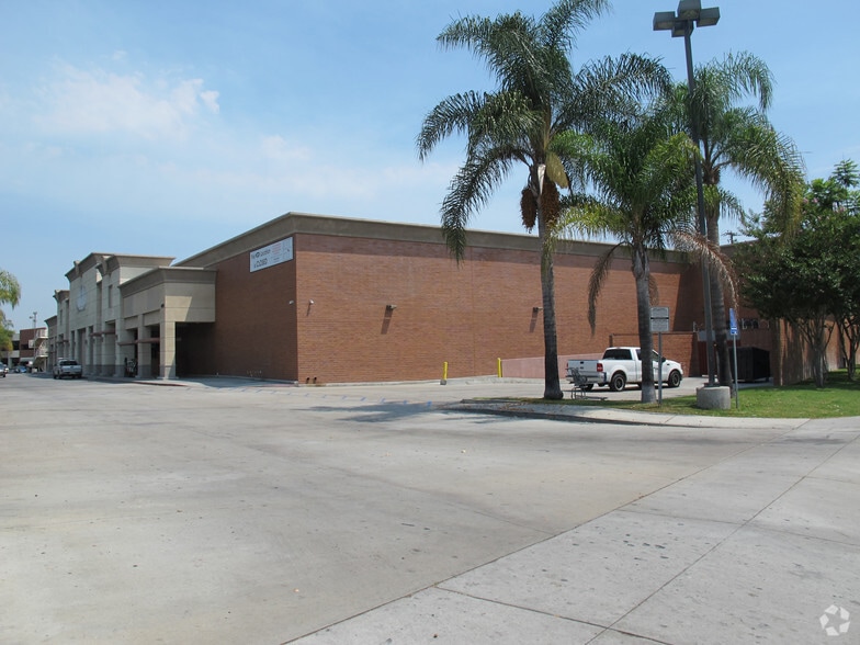 4210-4280 Long Beach Blvd, Long Beach, CA à louer - Photo de l’immeuble – Image 3 sur 7