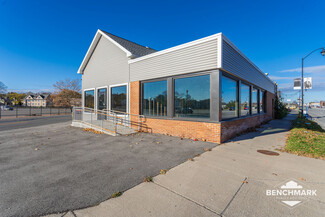 Plus de détails pour 211 W Ridge Rd, Rochester, NY - Local commercial à vendre