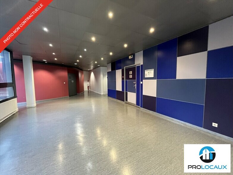 Bureau dans Sarcelles à louer - Photo intérieure – Image 2 sur 38