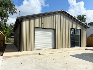 Plus de détails pour 308A E Main St, Tomball, TX - Industriel/Logistique à louer