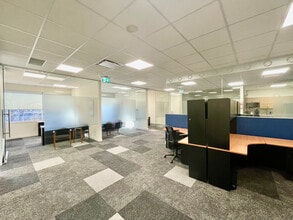 6020 2nd St SE, Calgary, AB à louer Photo intérieure– Image 2 sur 16