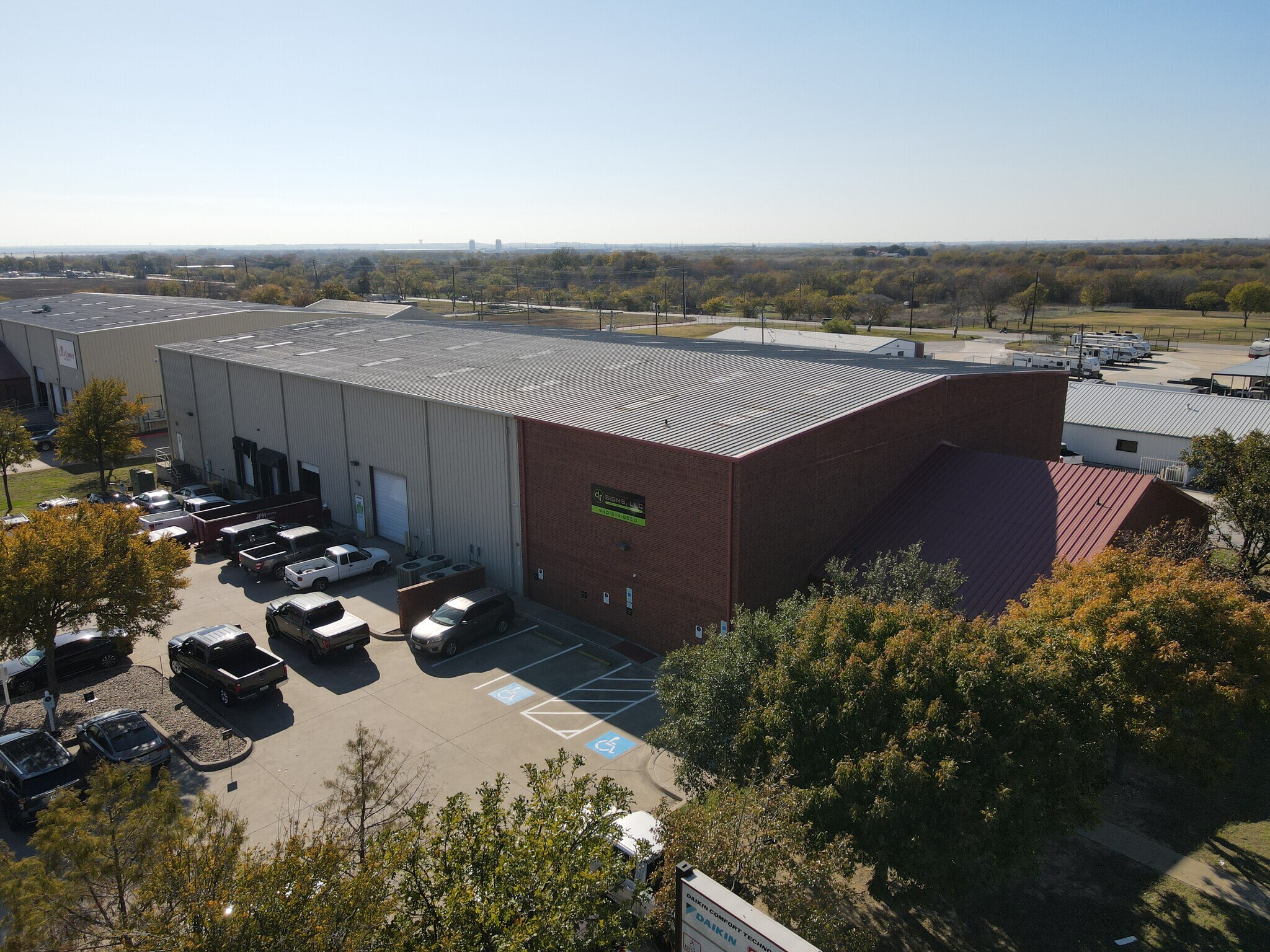 4801 W University Dr, Denton, TX à louer Photo de l’immeuble– Image 1 sur 8